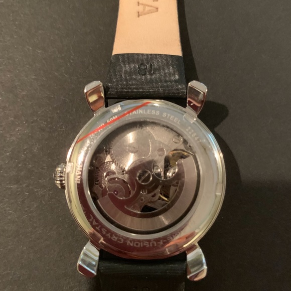 Watch - Picture 4 of 7